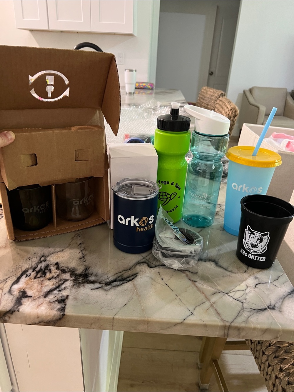 7 Piece Cups, Bottles, Glasses Bundle